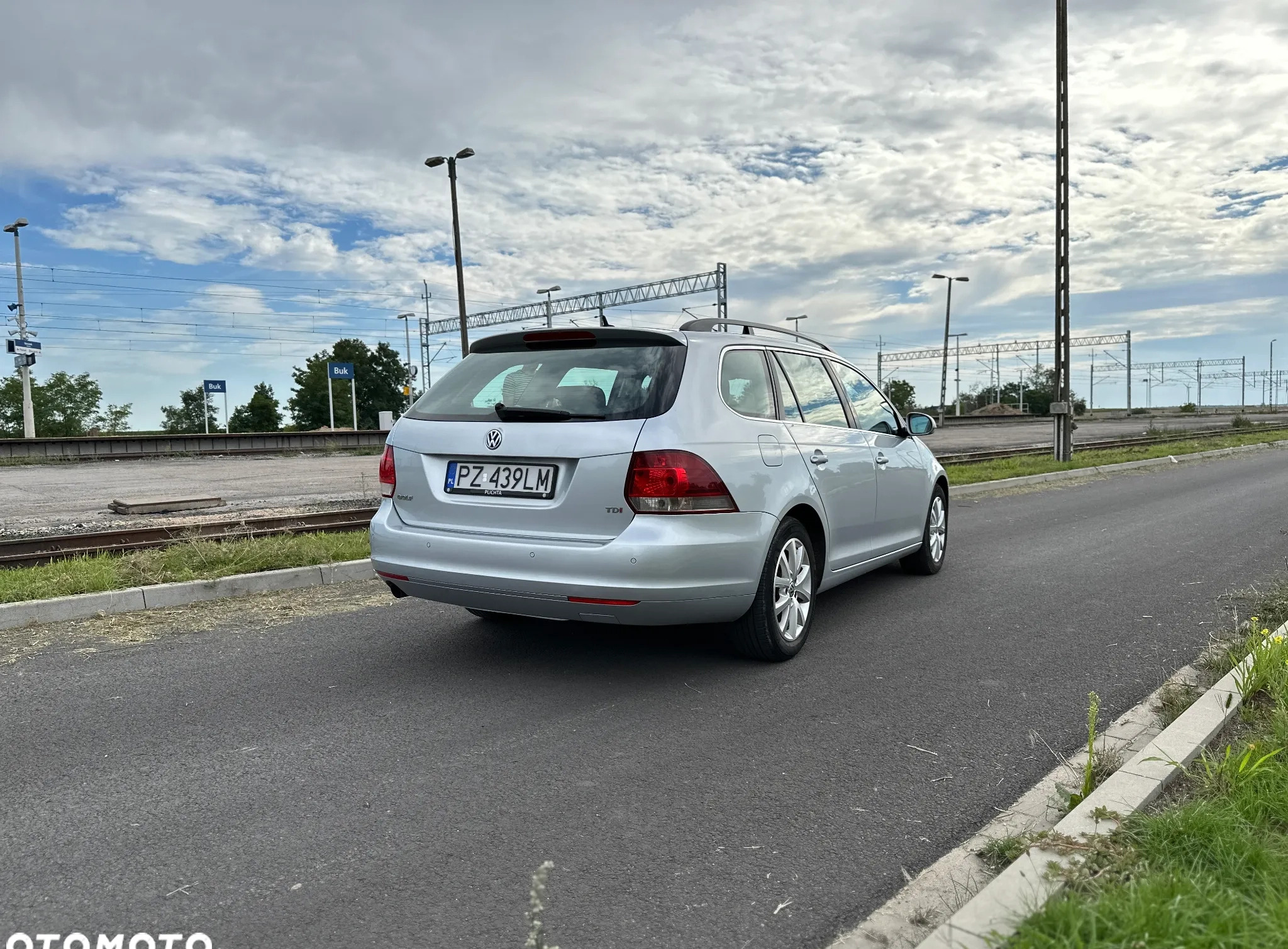 Volkswagen Golf cena 26500 przebieg: 228300, rok produkcji 2013 z Buk małe 211